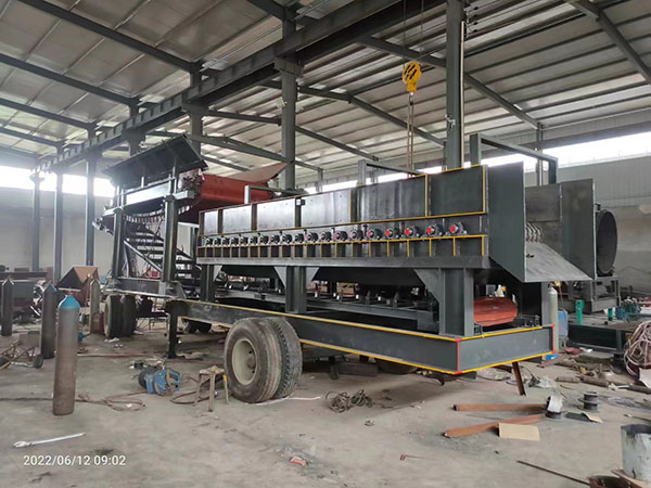 移動(dòng)型鏈板給料機(jī)配套泥石分離機(jī)
